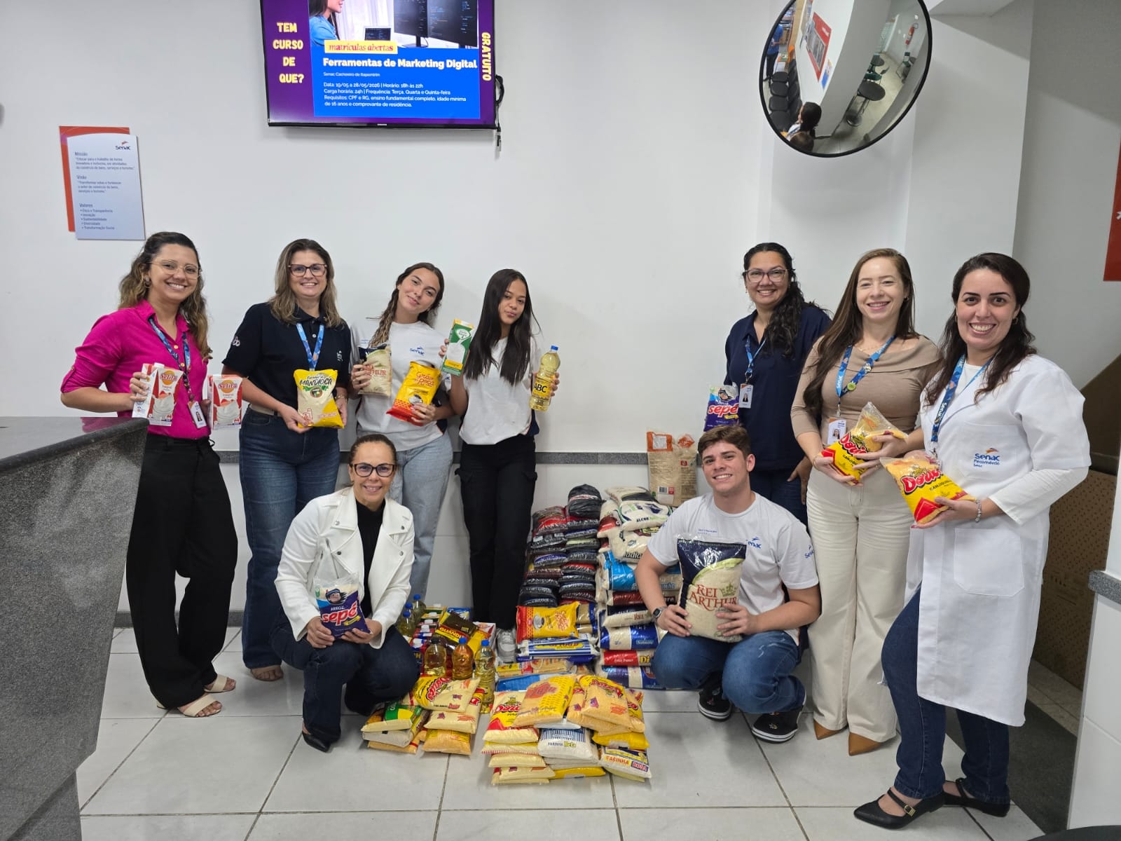Gincana solidária entre alunos do Senac de Cachoeiro de Itapemirim arrecada 200 kg de alimentos para o Sesc Mesa Brasil