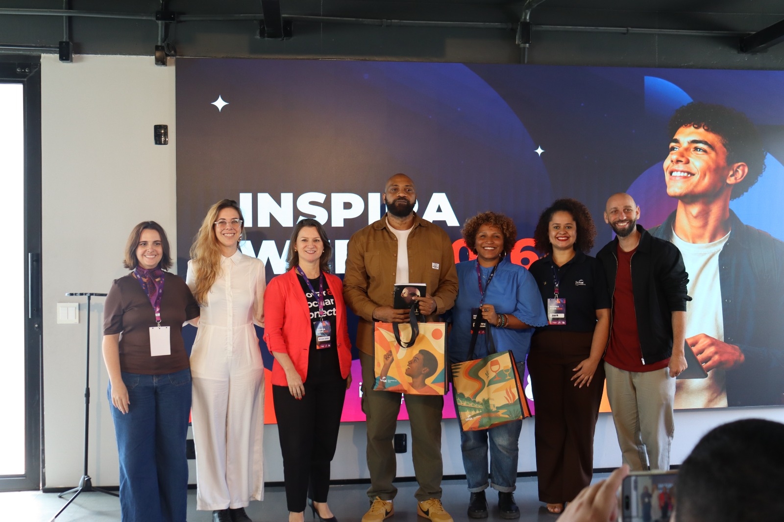 Inspira Week 2026: abertura contou com a presença do rapper MV Bill e da especialista em diversidade e inovação Sil Bahia; Veja o que rolou! 