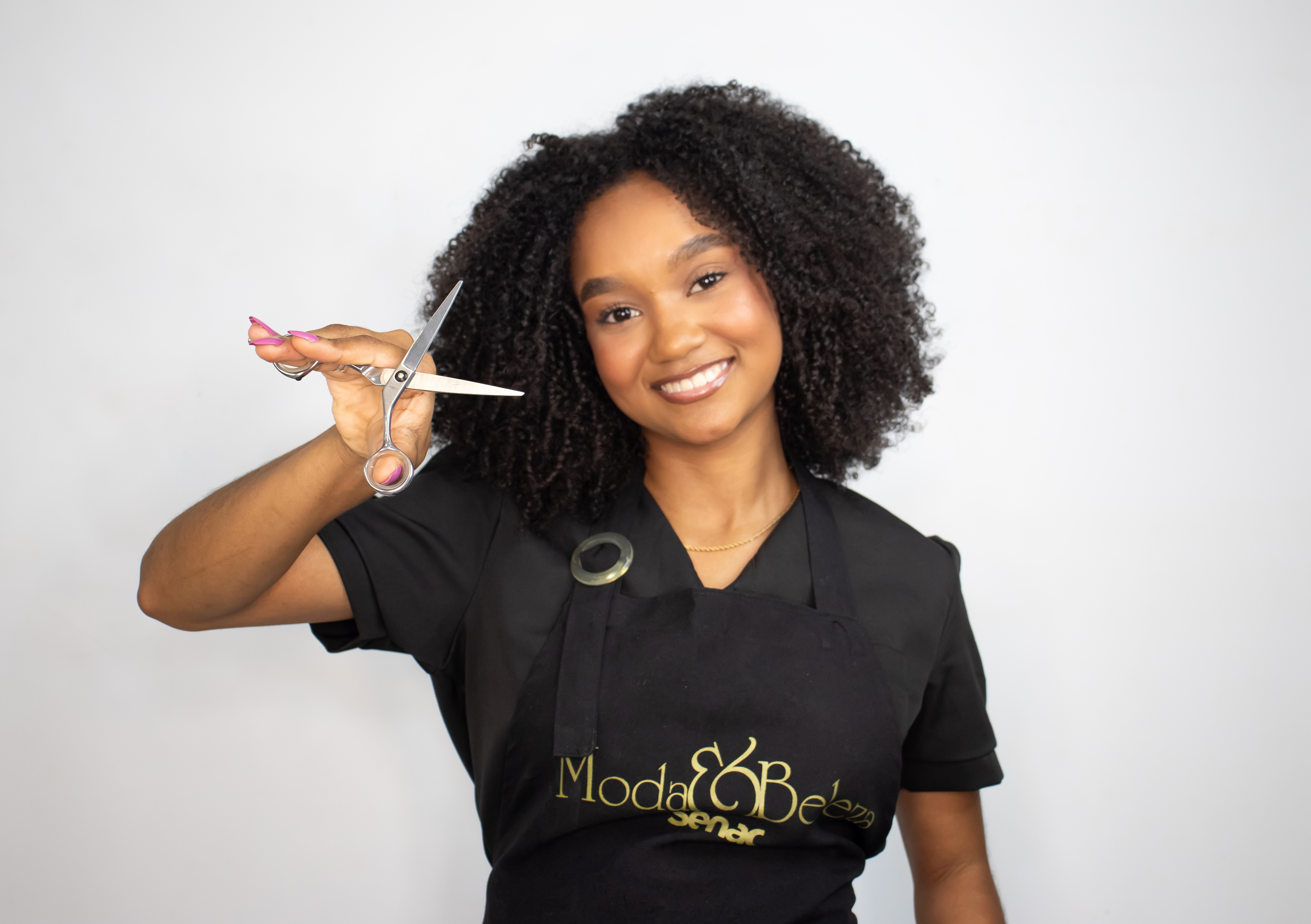 Conheça Jhordana Sales, competidora do Senac-ES na ocupação Cabeleireiro