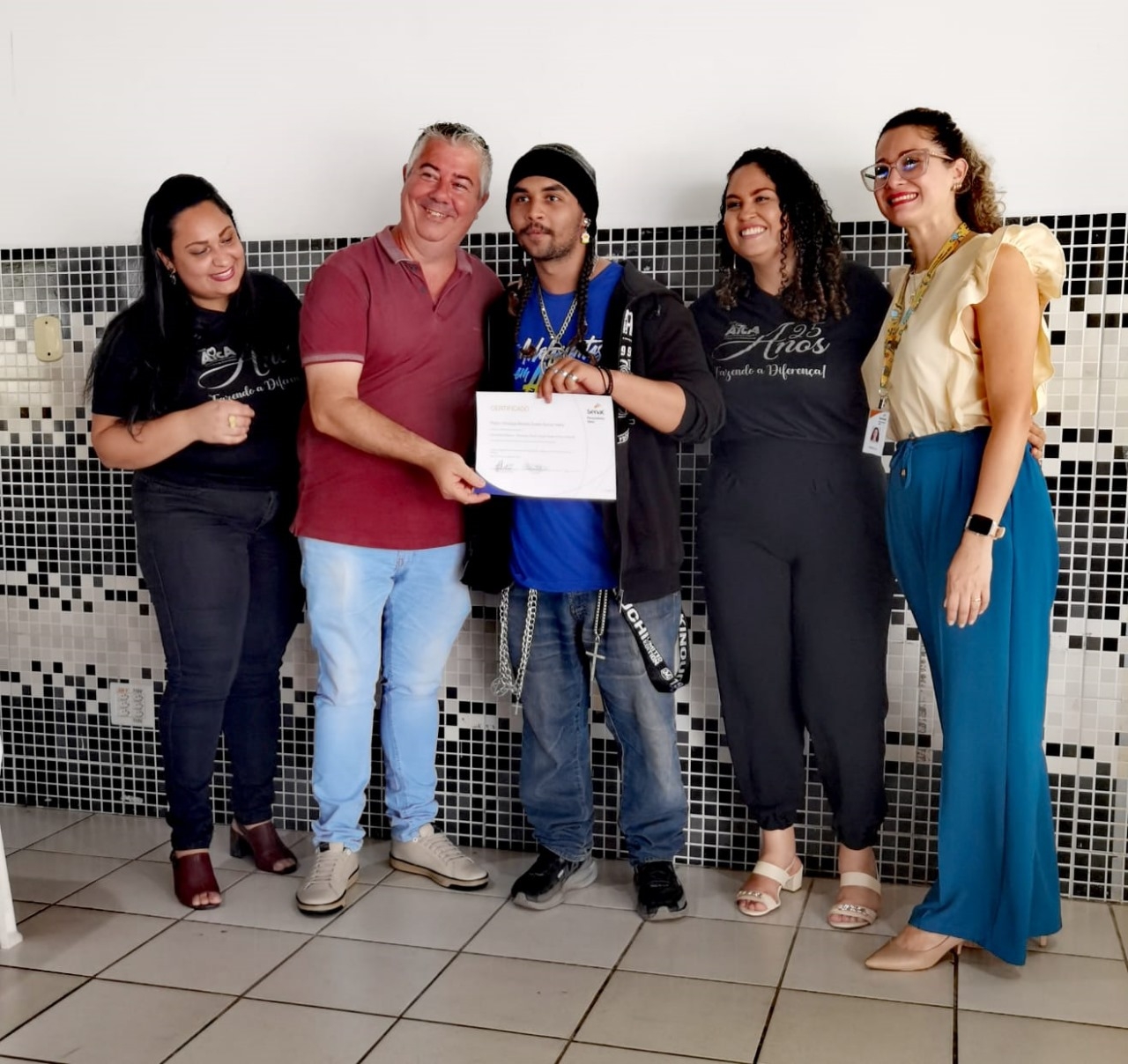 Senac-ES e Rede AICA realizam formatura de jovens do curso de Informática Básica na Serra