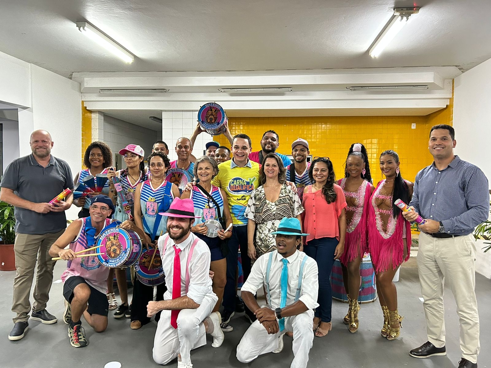 Vendedores ambulantes recebem treinamento para trabalhar no Carnaval de Vitória