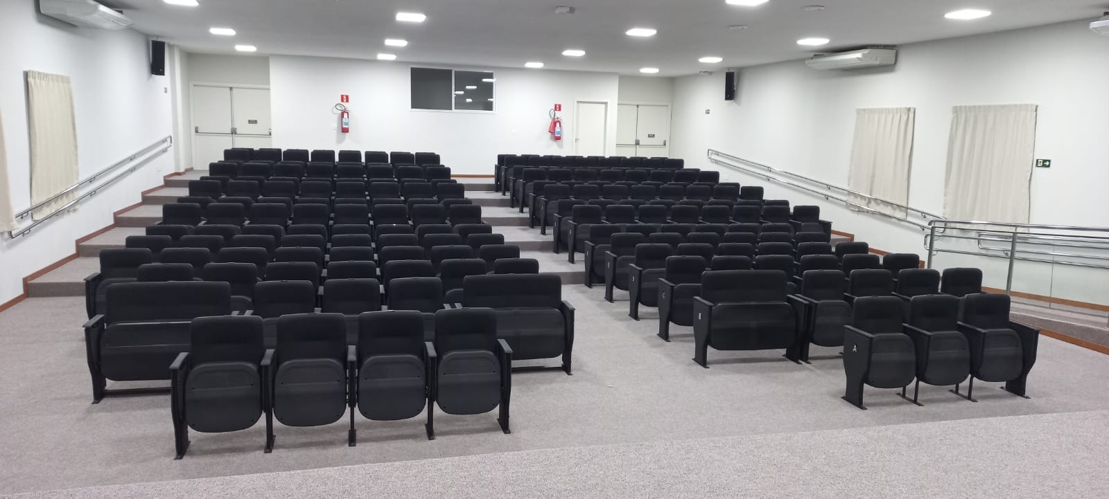 Sala de Cinema Canaã oferta programação cultural gratuita em Santa Teresa