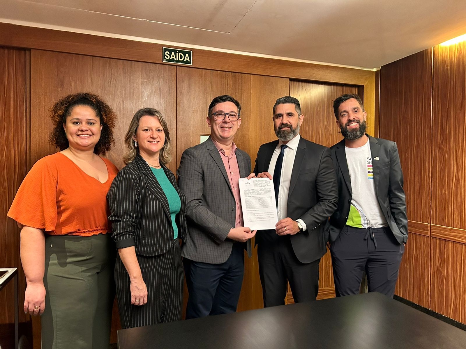 Senac-ES e IASES assinam acordo para promover 420 vagas gratuitas a jovens atendidos pelo sistema socioeducativo