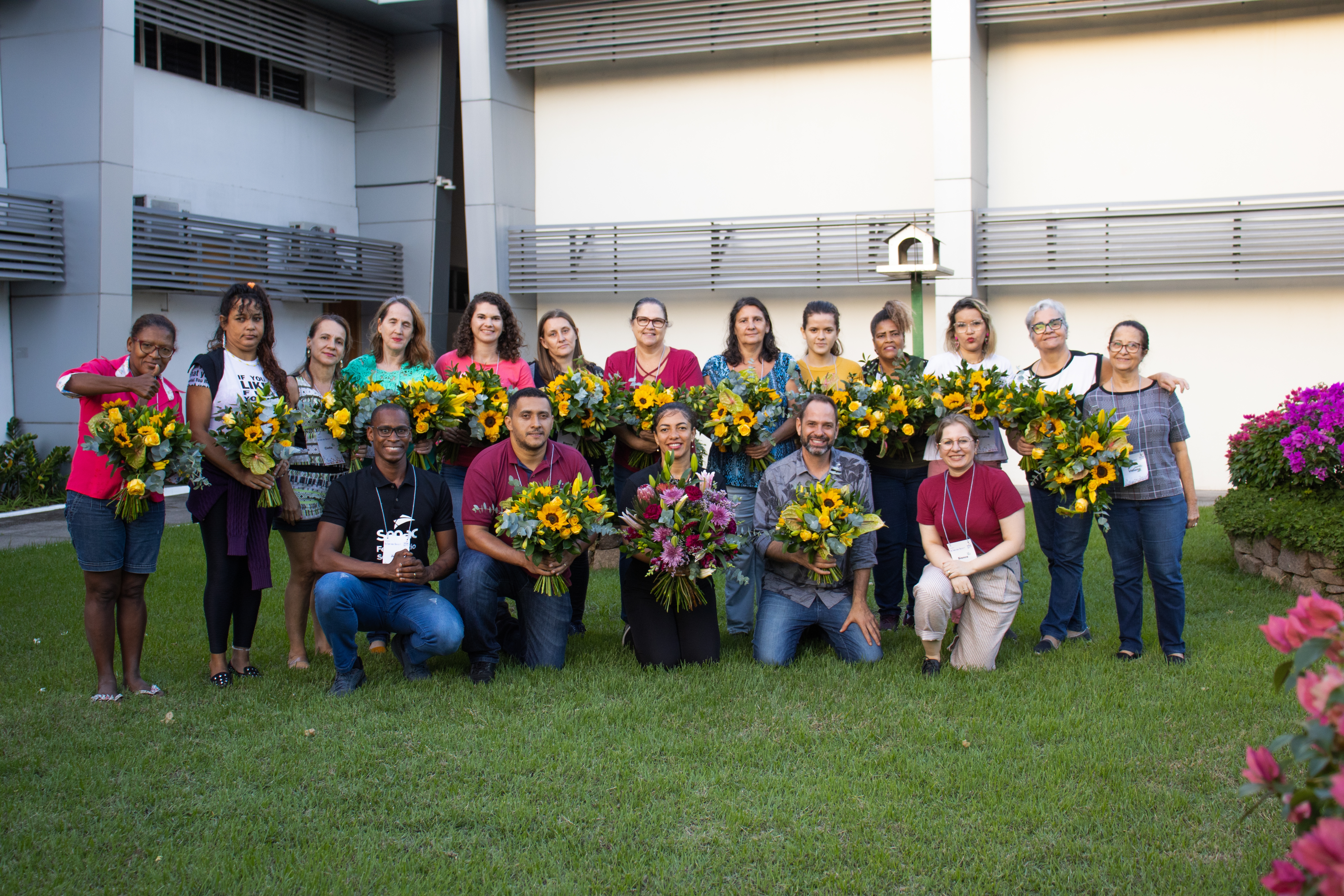 Ao som das flores: projeto do Senac-ES promove a profissionalização   e a inclusão de pessoas surdas