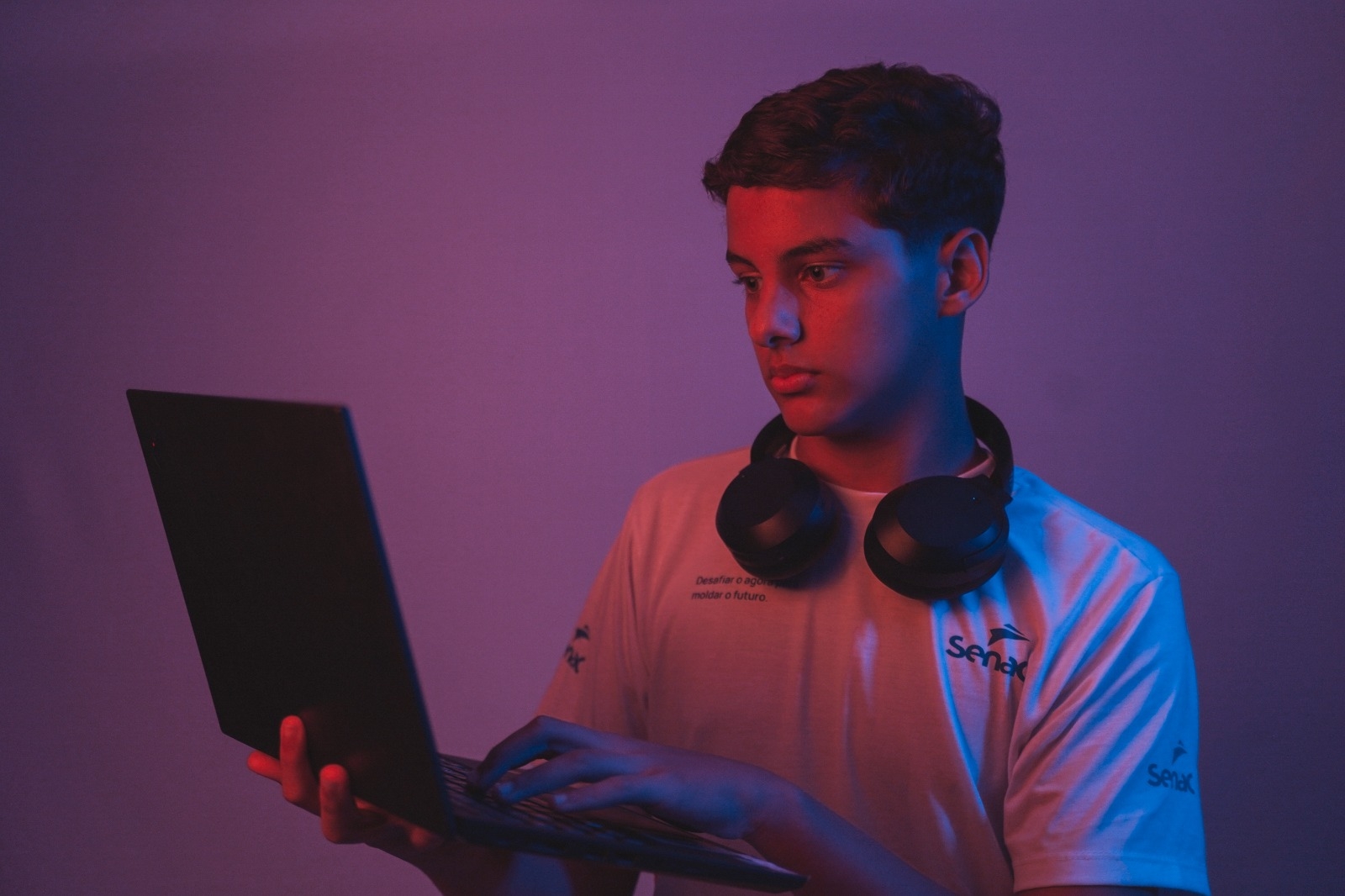 Senac de Colatina abre 120 vagas gratuitas em cursos de Técnico em Informática, Cuidador de Idoso, Marketing Digital, Inglês e Inteligência Artificial