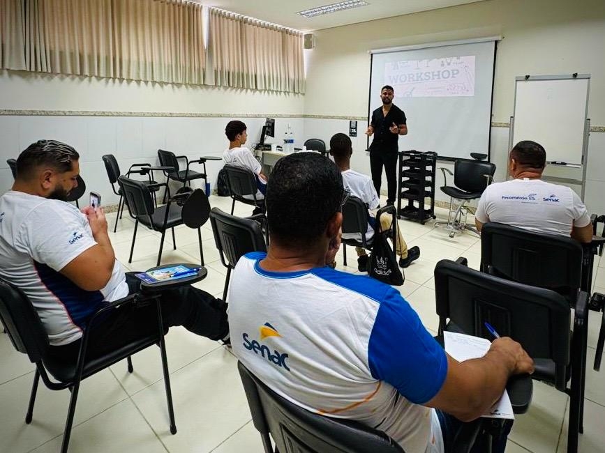 Alunos do curso de barbeiro do Senac de São Mateus participam de workshop sobre as oportunidades da profissão